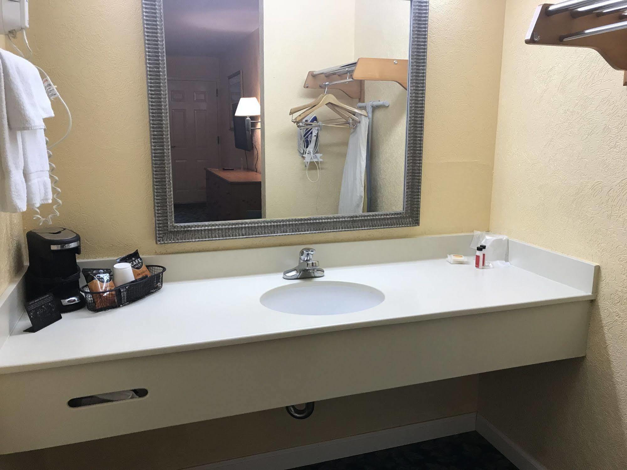 Seven Hills Suites I-10 Tallahassee Esterno foto